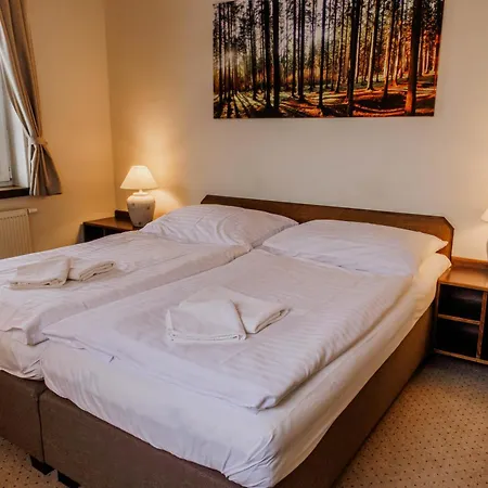 Bechneruv Statek Gæstehus Lány