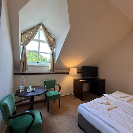 Bechneruv Statek Pensión 3*