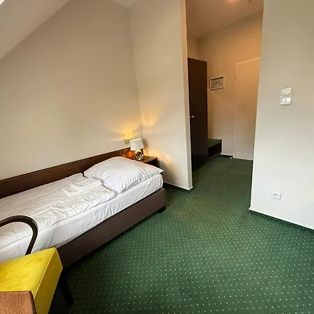 Bechneruv Statek 3* Lány